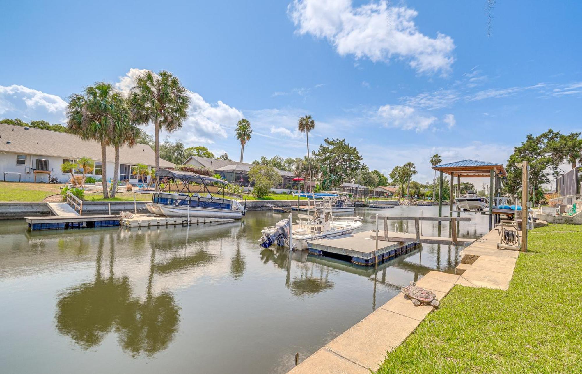Crystal River Getaway With Dock, Kayaks And Bicycles! Eksteriør billede